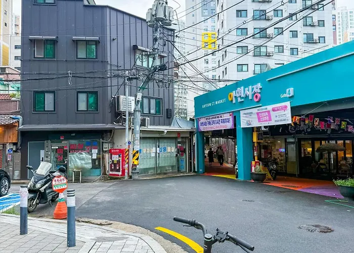 Apartment 3beds Near Ahyeon Hongdae Train St Yeouido