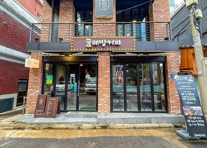 3beds Near Ahyeon Hongdae Train St Yeouido *