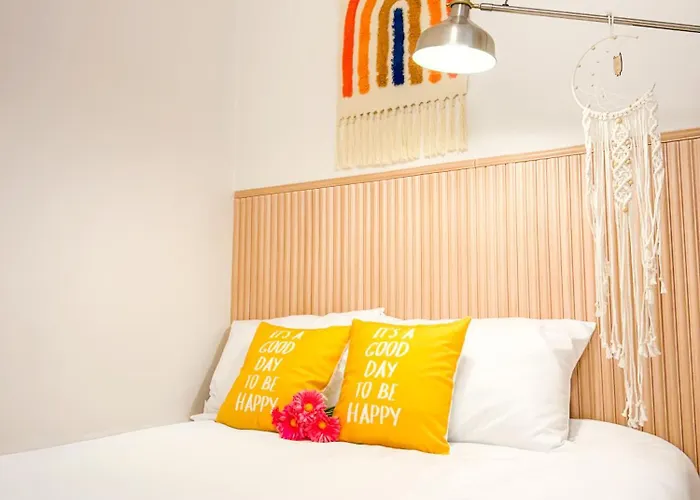 3beds Near Ahyeon Hongdae Train St Yeouido Apartment *